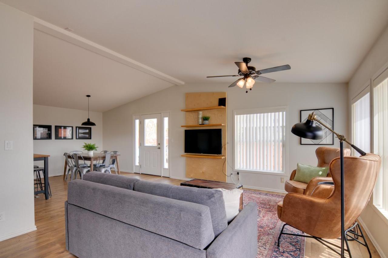 Utah Retreat - Hot Tub, Deck And Near National Parks Villa เอสคาลานเท ภายนอก รูปภาพ