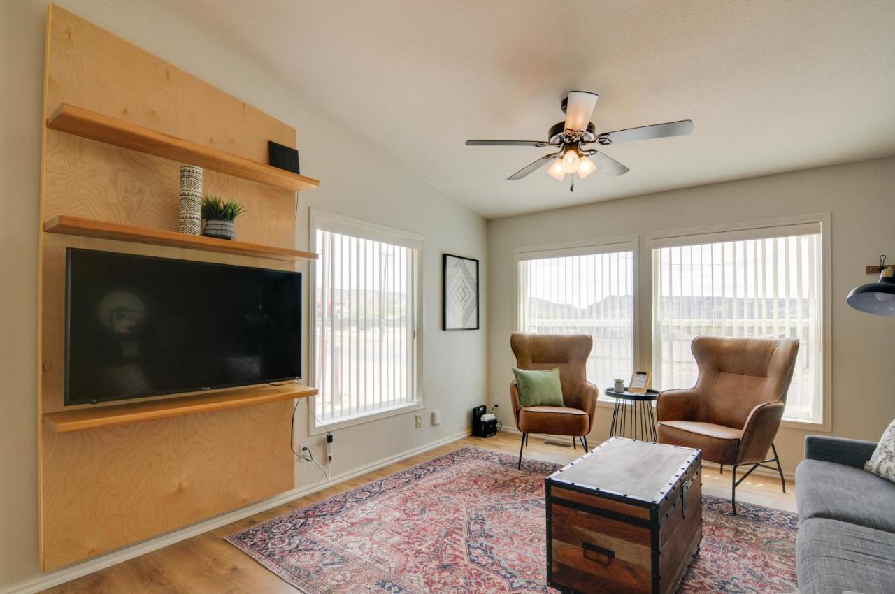 Utah Retreat - Hot Tub, Deck And Near National Parks Villa เอสคาลานเท ภายนอก รูปภาพ