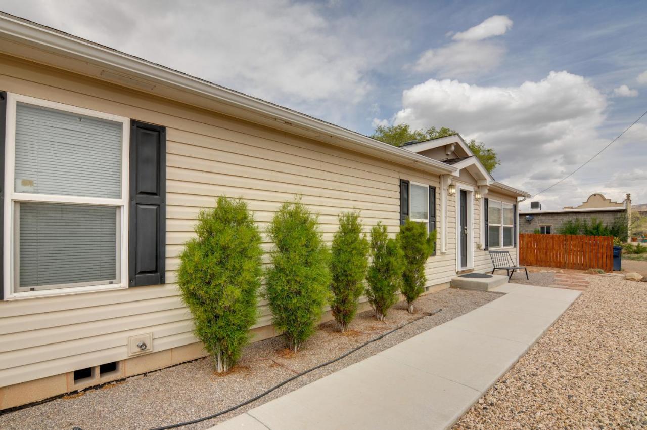 Utah Retreat - Hot Tub, Deck And Near National Parks Villa เอสคาลานเท ภายนอก รูปภาพ