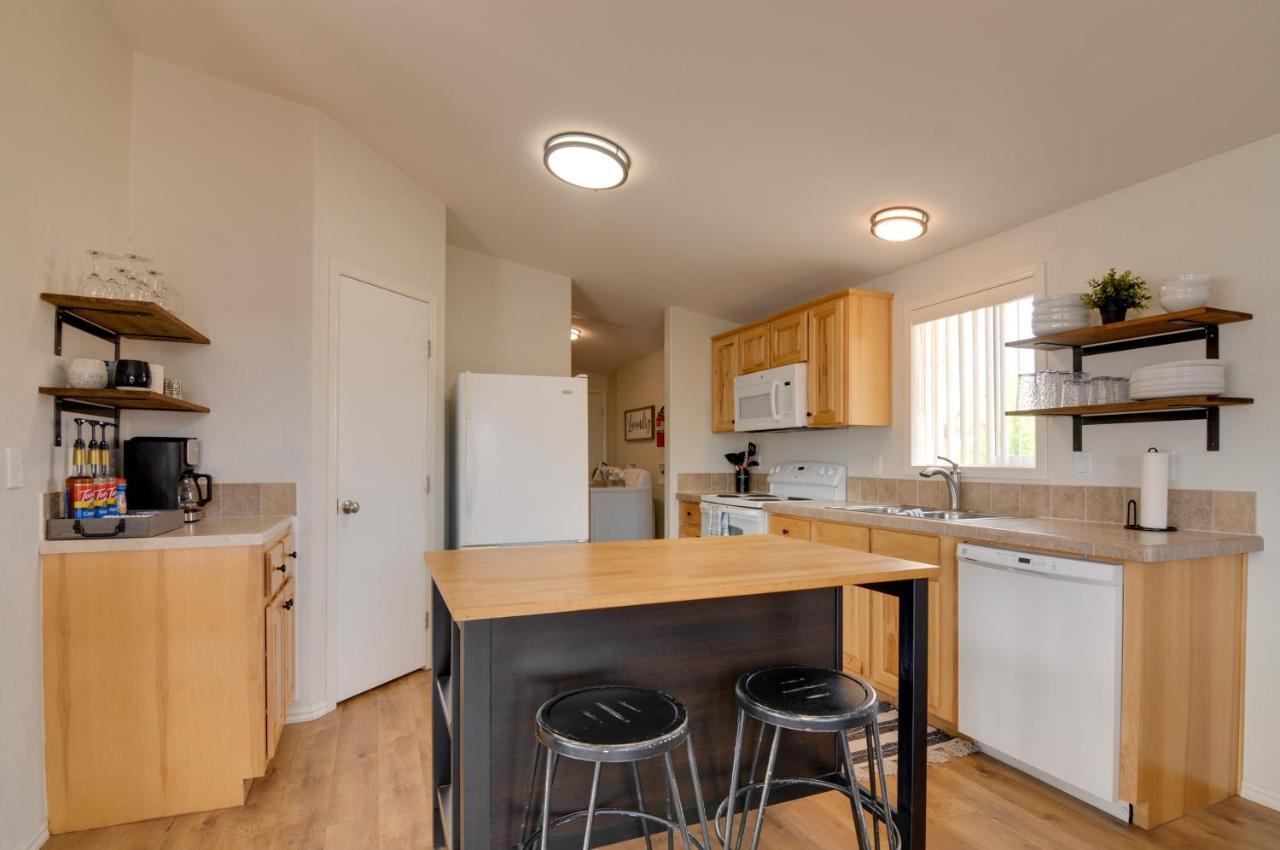 Utah Retreat - Hot Tub, Deck And Near National Parks Villa เอสคาลานเท ภายนอก รูปภาพ